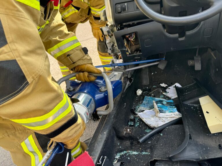 Aktive WhatsApp Image 2025-12-06 at 13.30.33 (3)