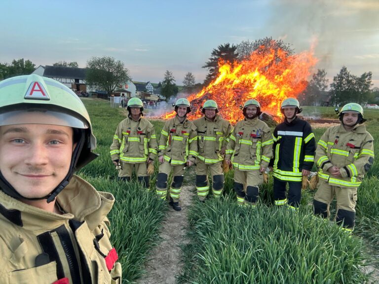 Aktive WhatsApp Image 2025-12-06 at 13.30.33 (6)